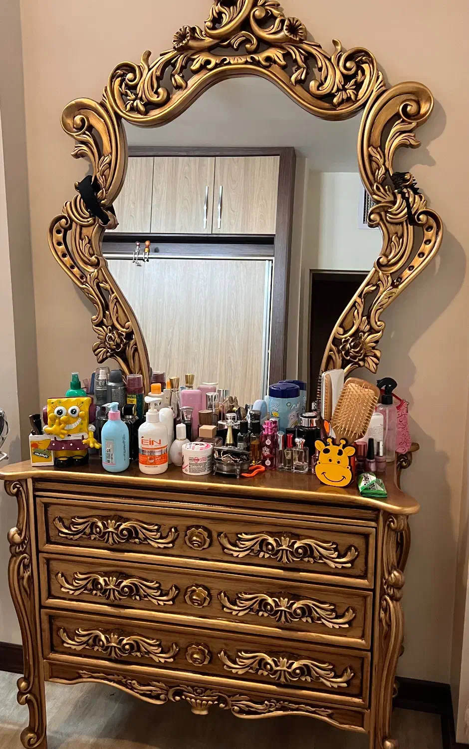 میز آرایش|جاکفشی، کمد، دراور|اصفهان, جلالیه|دیوار