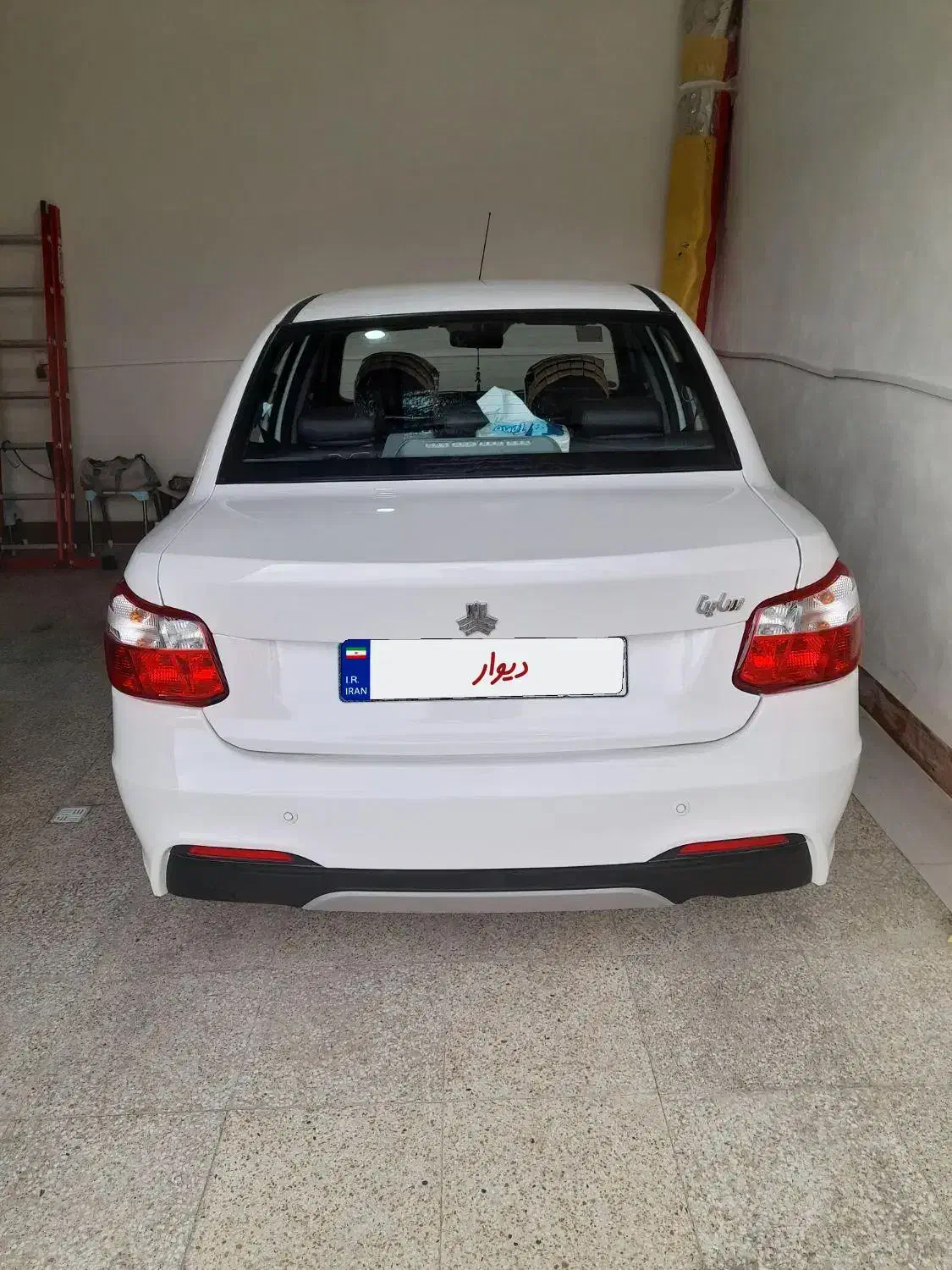 یک دستگاه ساینا در حد صفر|خودرو سواری و وانت|کاغذکنان, |دیوار