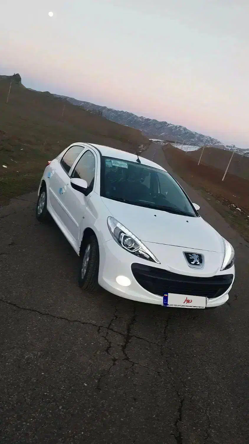 207مدل 1402|خودرو سواری و وانت|تبریز, |دیوار