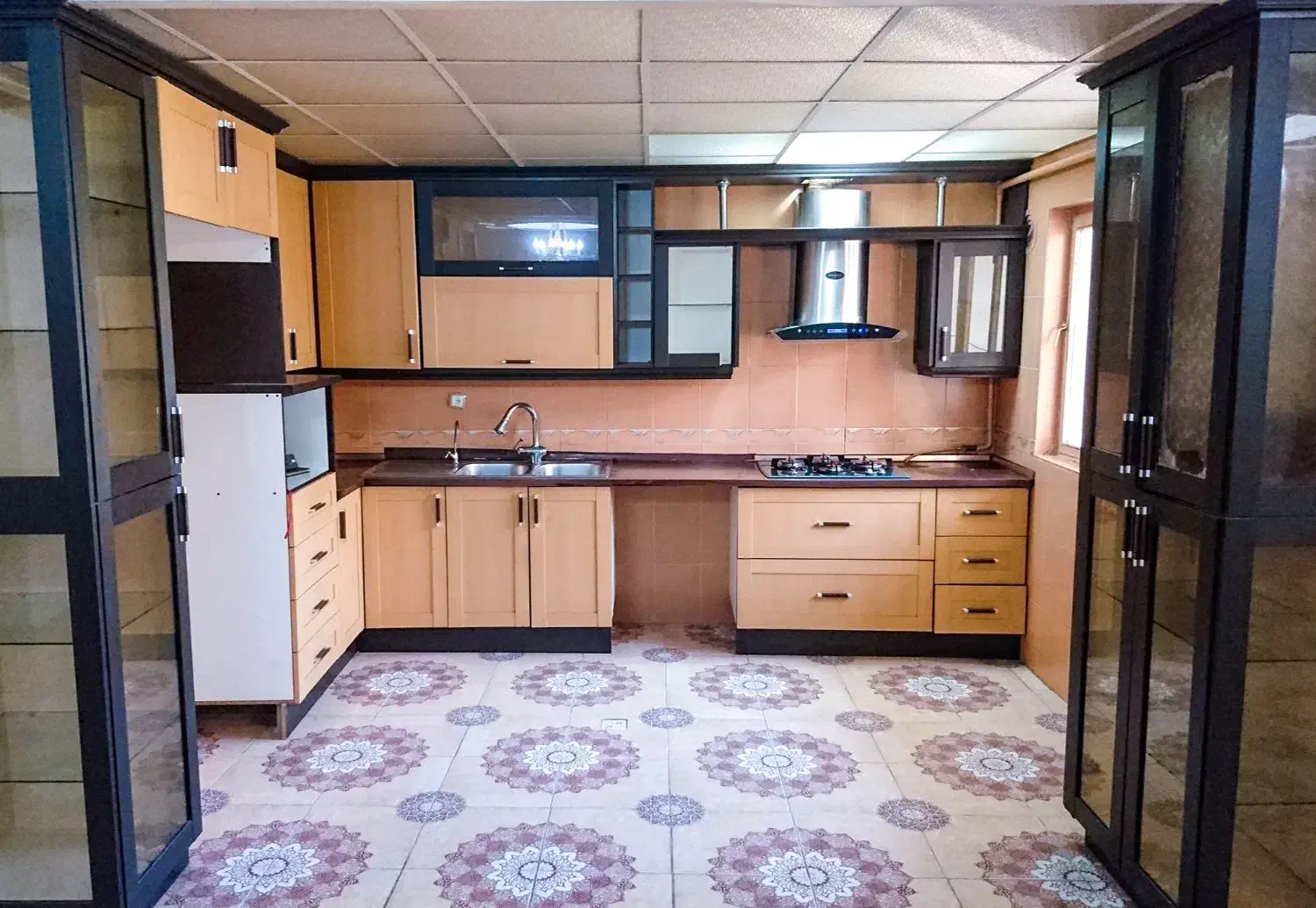 اجاره آپارتمان آتش‌نشانی 4.19 طبقه آخر (۴ از ۴)|اجارهٔ آپارتمان|سنندج, |دیوار