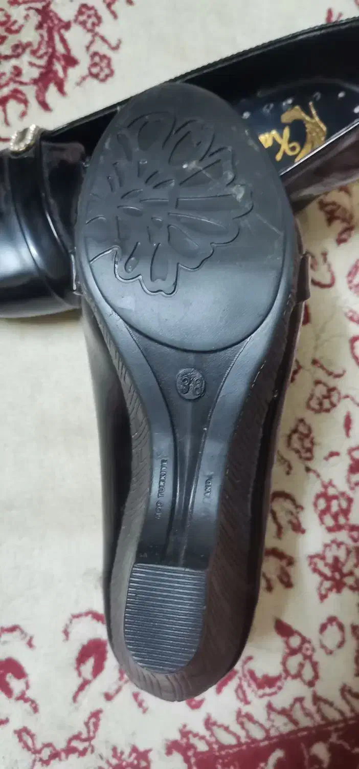 کفش زنانه|کیف، کفش، کمربند|مسجد سلیمان, |دیوار