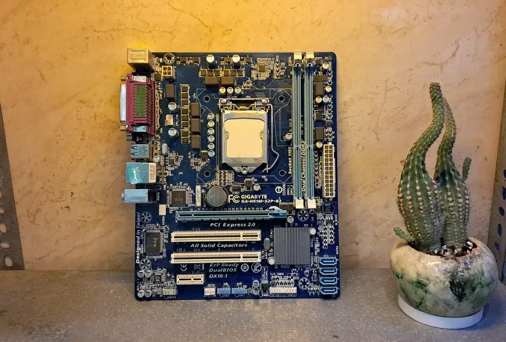 مادربرد Gigabyte H61|قطعات و لوازم جانبی رایانه|تبریز, |دیوار