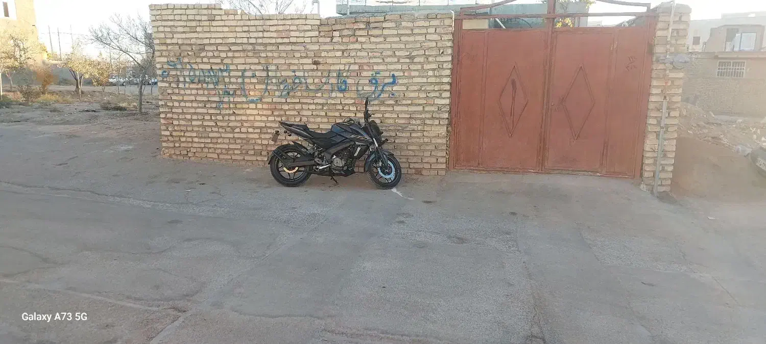 ns200|موتورسیکلت|اسفراین, |دیوار