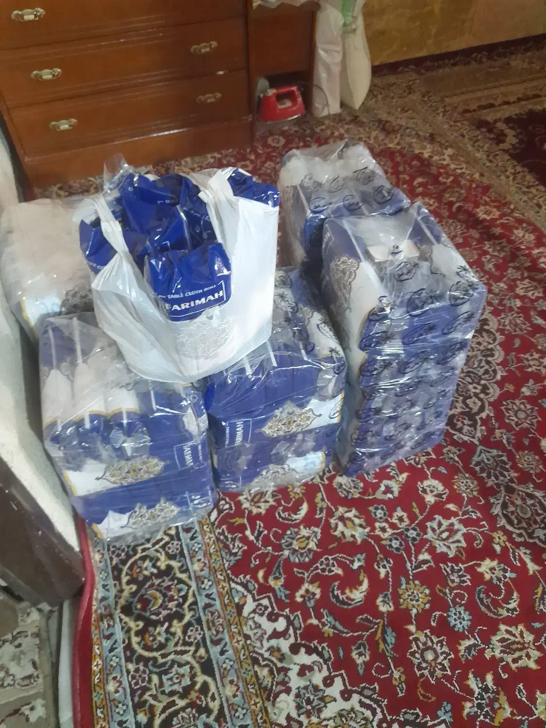 فروش عمده و خورده سفره و پلاستیک زباله|سفره، حوله، دستمال آشپزخانه|شیراز, ریاستی|دیوار