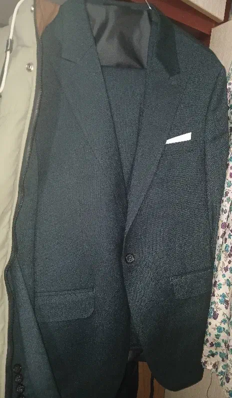 کت وشلوار وجلیقه خاویاری رنگ سبز یشمی|لباس|بندرعباس, |دیوار