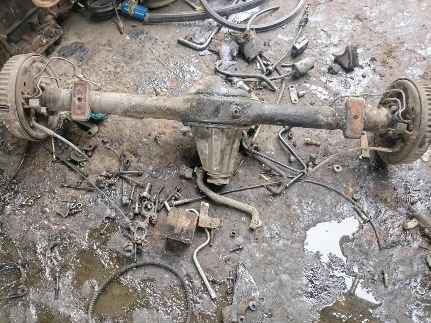 لوازم مزدا|قطعات یدکی و لوازم جانبی|قم, قلعه کامکار|دیوار