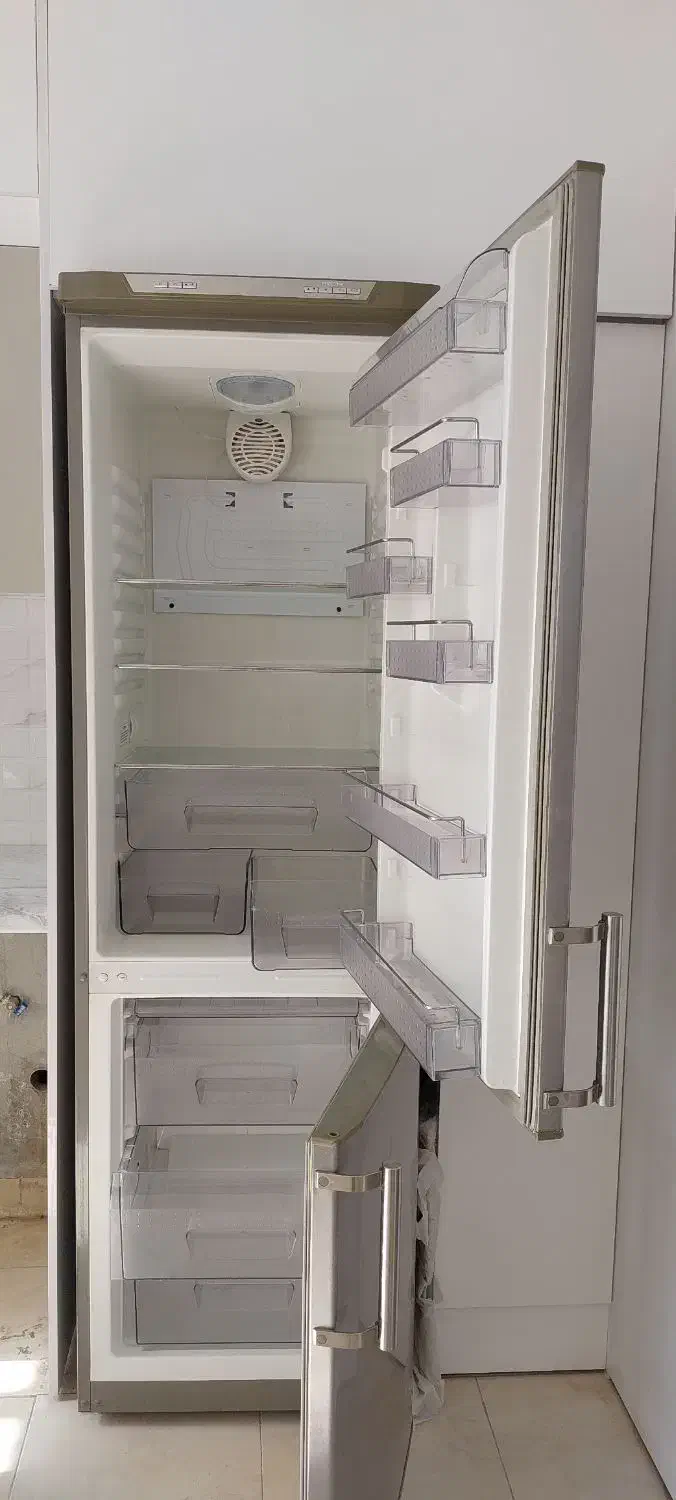 یخچال فریزر ایستاده هایسنس|یخچال و فریزر|مشهد, امیریه|دیوار