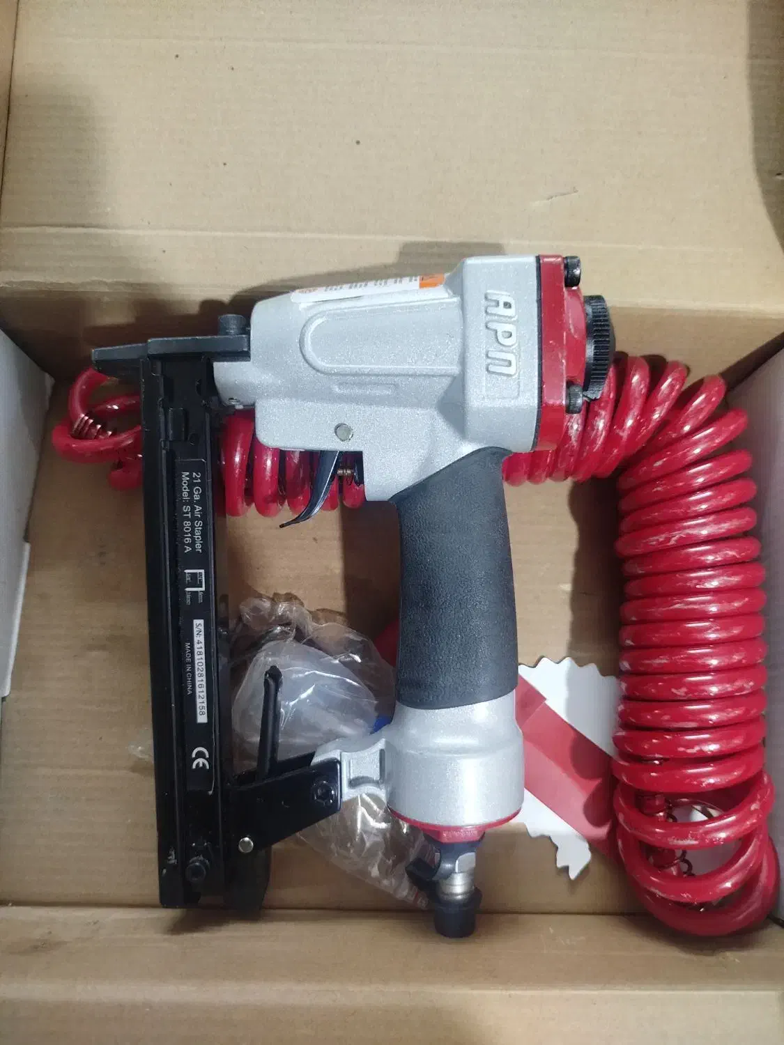 منگنه کوب نوع|ابزارآلات|سبزوار, هویزه|دیوار