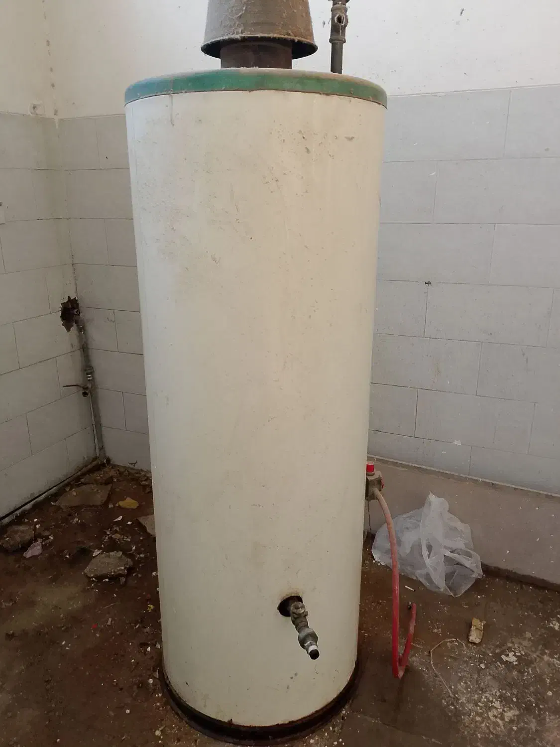 ابگرمکن گازی ایستاده|آبگرمکن، پکیج، شوفاژ|بافق, |دیوار