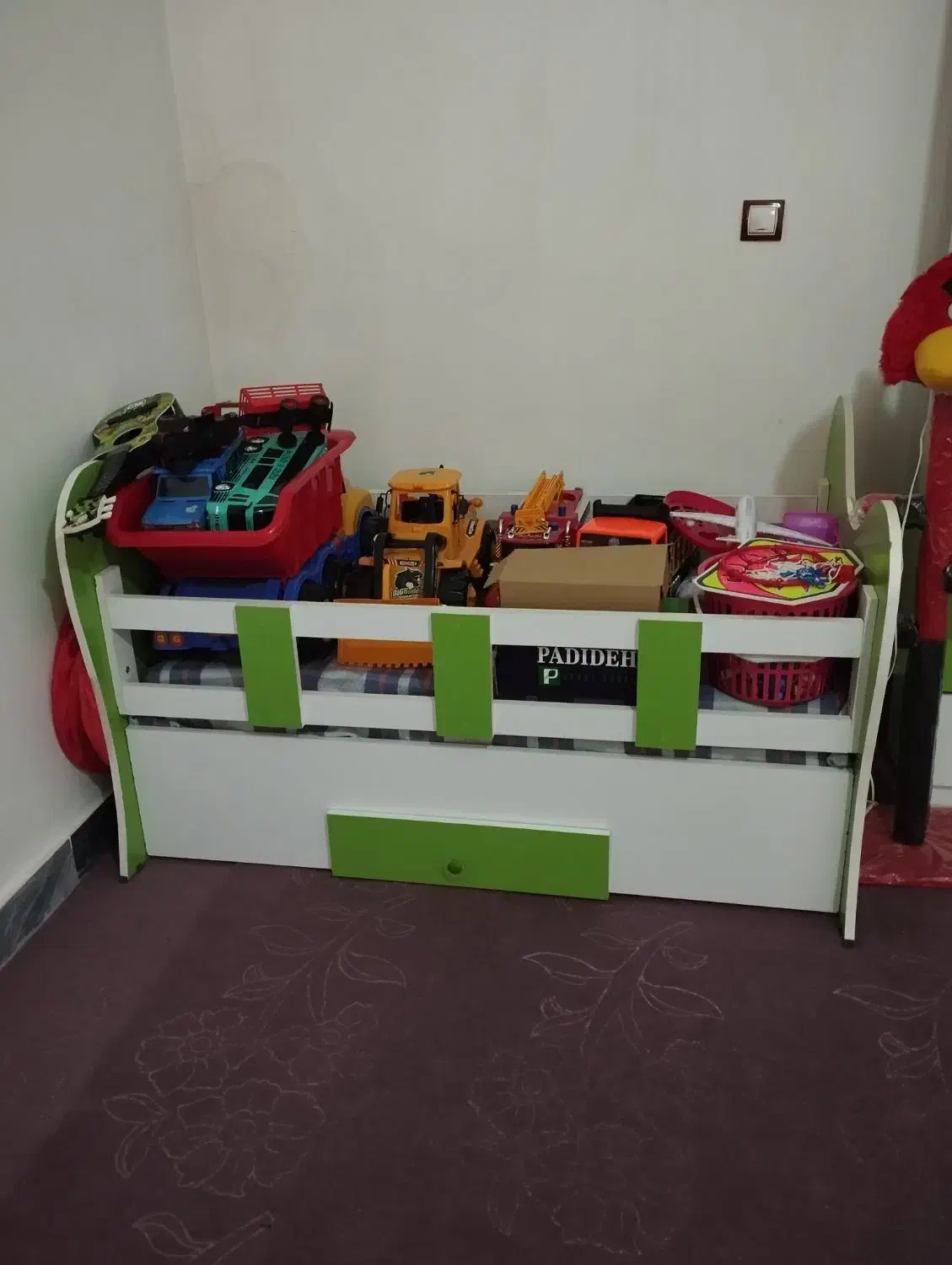 تخت خواب|تخت و سرویس خواب|خاوه, |دیوار