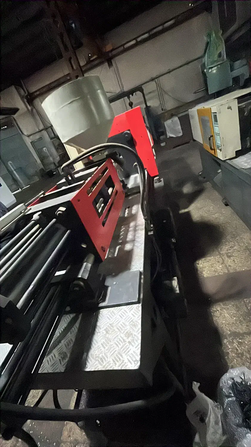 خرید و فروش دستگاه نزریق پلاستیک|ماشینآلات صنعتی|اصفهان, آبشار|دیوار