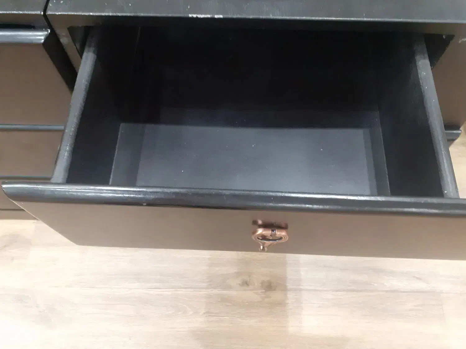 دراور|جاکفشی، کمد، دراور|پرند, فاز ۶|دیوار