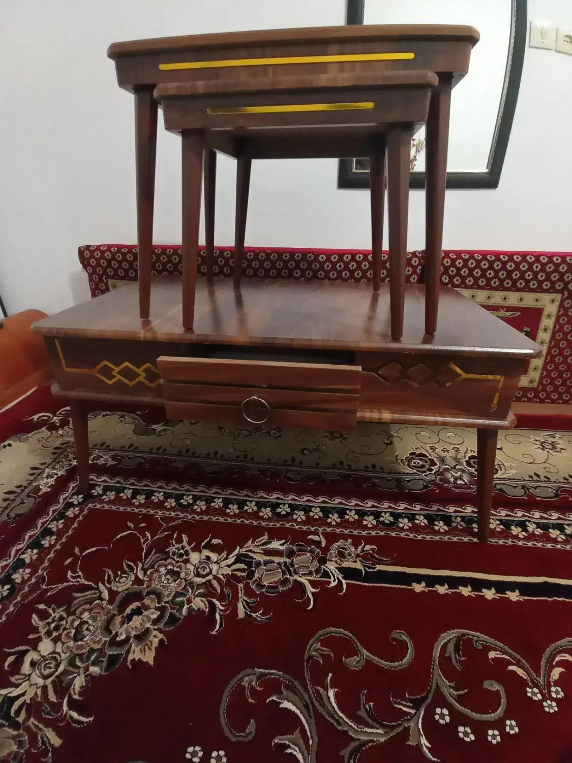 میز و عسلی در حد نو|مبلمان خانگی و میز عسلی|سرپل ذهاب, |دیوار