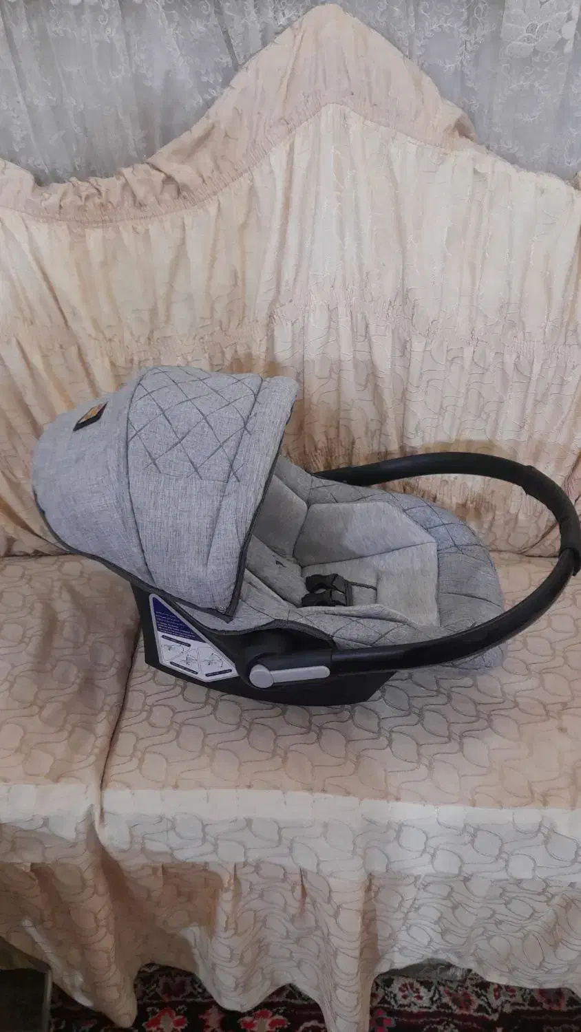 کریر|کالسکه و لوازم جانبی|تبریز, |دیوار