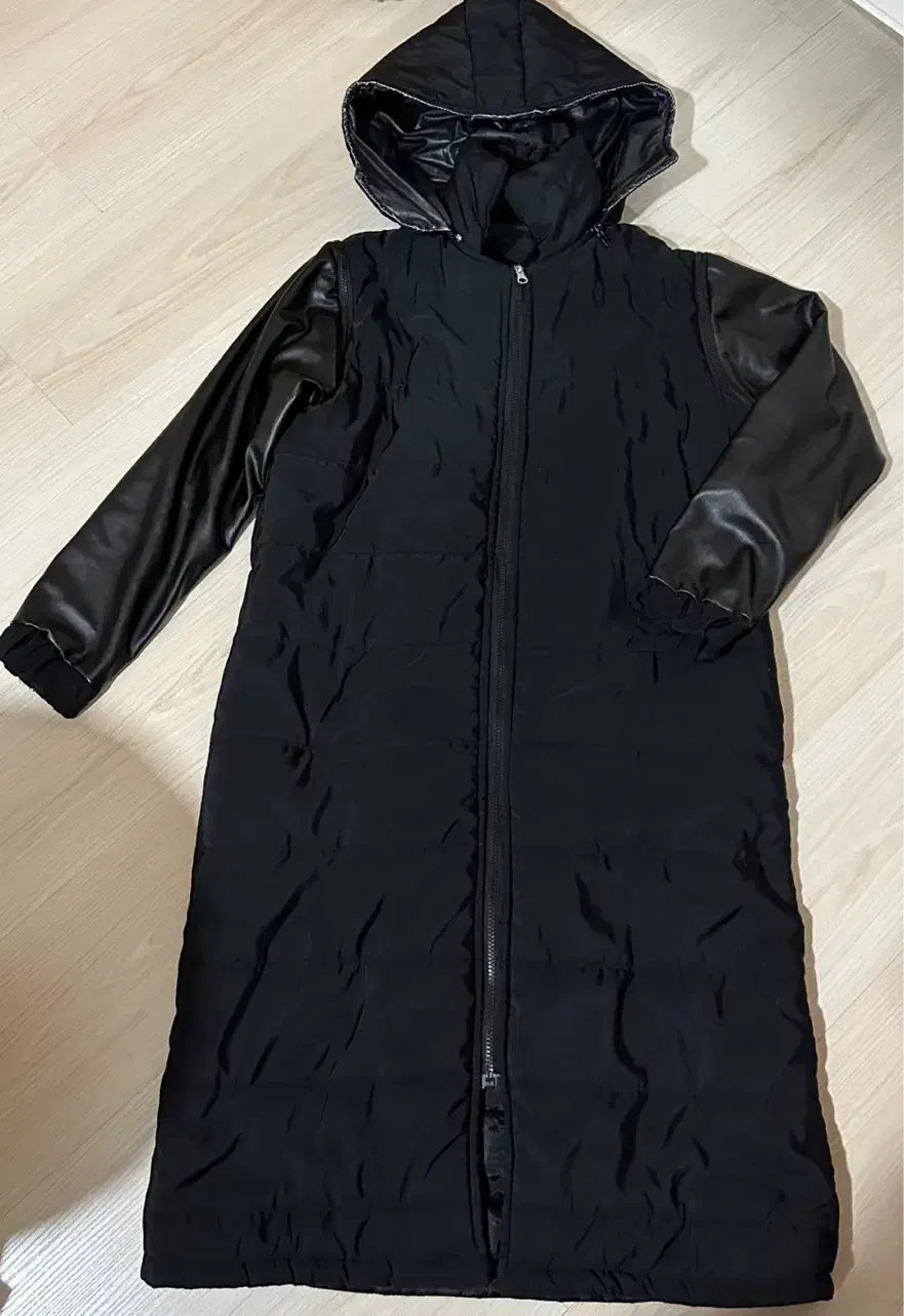 تعداد ۵عدد کاپشن و بارانی|لباس|تبریز, |دیوار