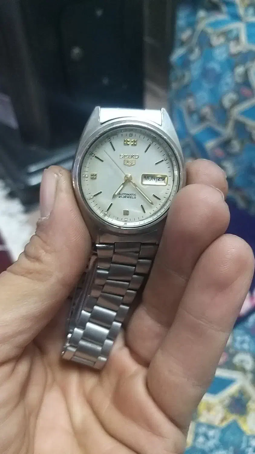 ساعت سیکو ۵|ساعت|قم, نیروگاه|دیوار