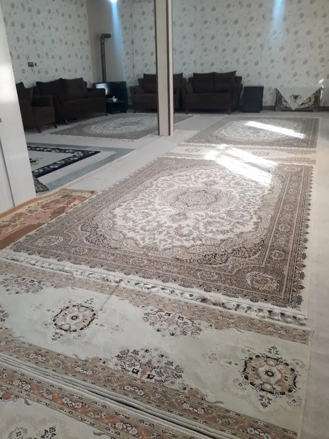 خانه ویلایی حسین آباد( کارخانه قند)|فروش خانه و ویلا|لالجین, |دیوار