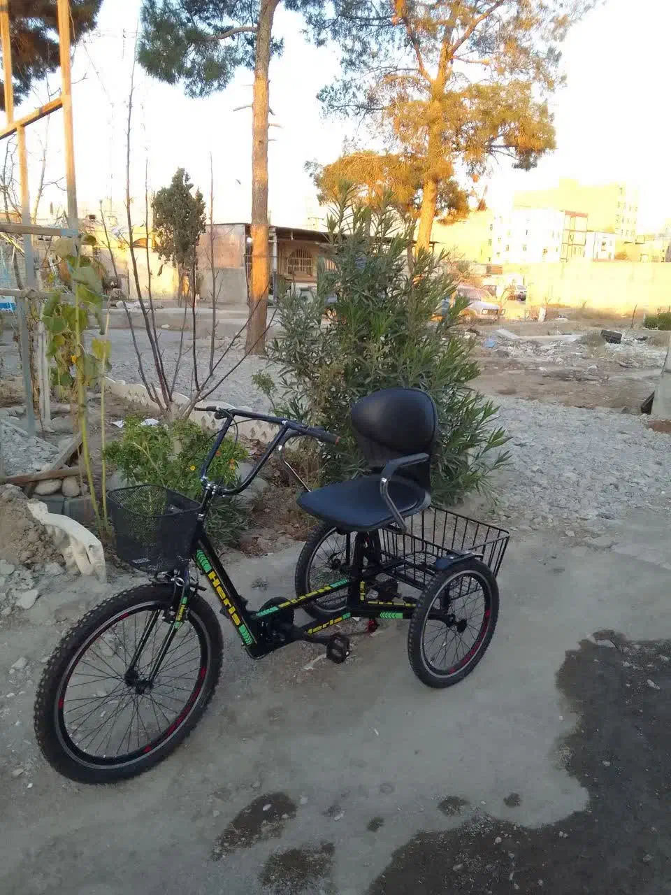 سه چرخه بزرگسالان|دوچرخه، اسکیت، اسکوتر|کرج, شهرک رازی (حصارک)|دیوار