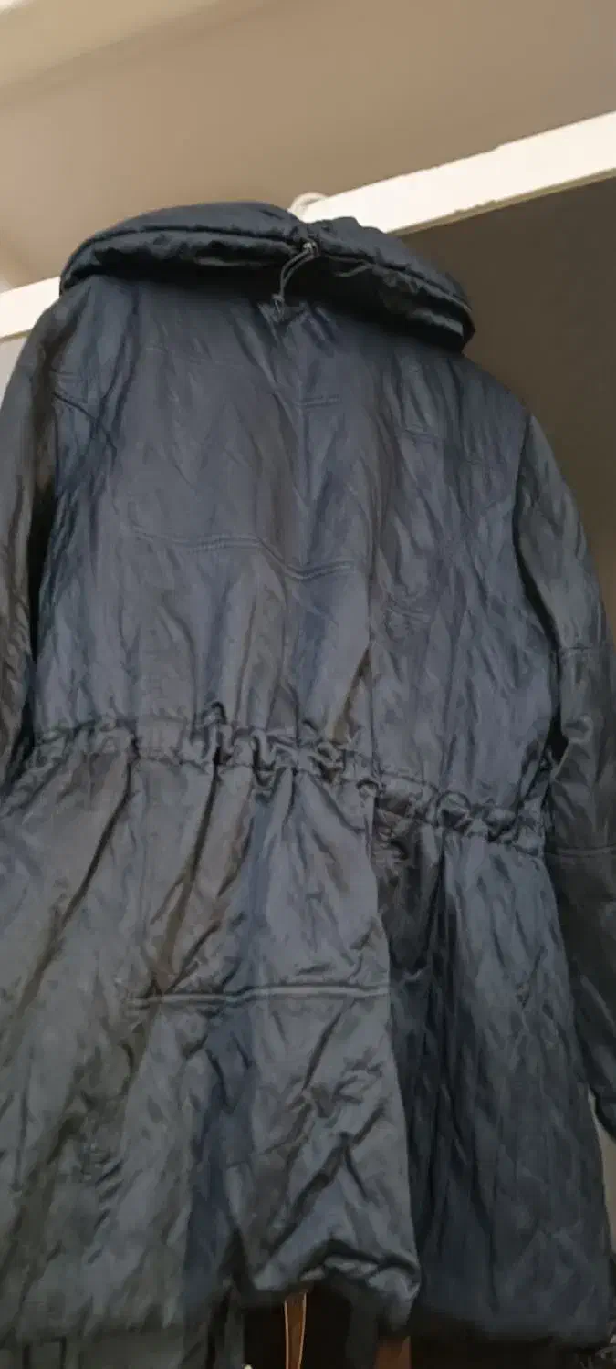 کاپشن|لباس|زابل, |دیوار