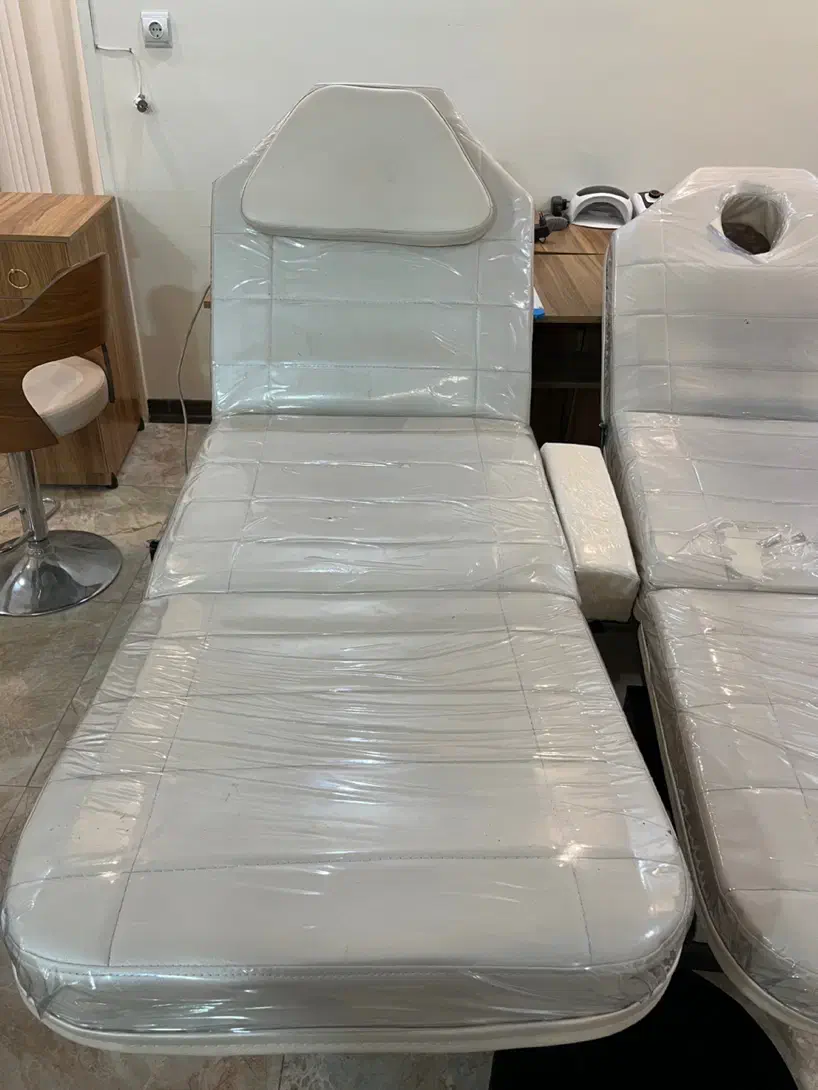 فروش میز ناخن،تخت مژه|آرایشگاه و سالن‌های زیبایی|شاهین‌شهر, حافظ شمالی|دیوار