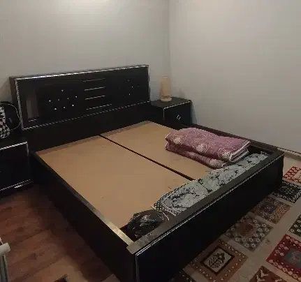 تختخواب دو نفره در حد نو|تخت و سرویس خواب|یزد, |دیوار