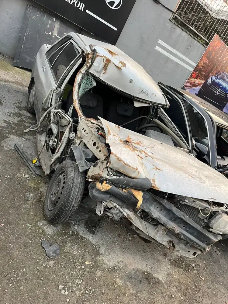 پرایدتصادفی ازقبل بی رنگ مدل۸۸شاسی شاگرد خورده|خودرو سواری و وانت|اسفراین, |دیوار