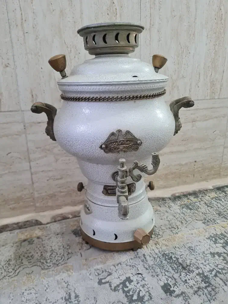 سماور گازی برنجی جنس برنز|سماور، چایساز، قهوهساز|شیراز, شهرک مهدیآباد|دیوار