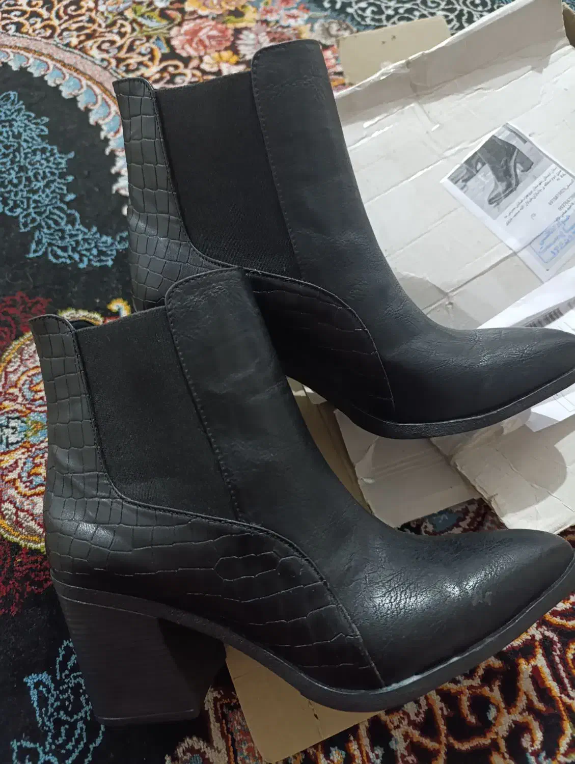 بوت پاشنه دار|کیف، کفش، کمربند|بروجرد, |دیوار