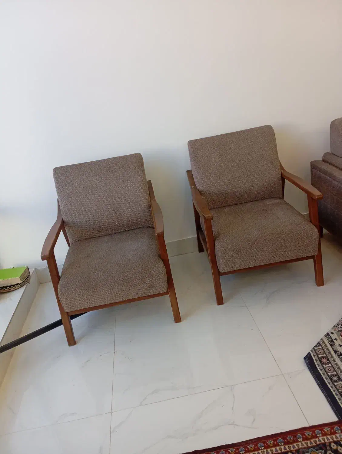 مبل در حد نو|مبلمان خانگی و میز عسلی|کاشمر, |دیوار