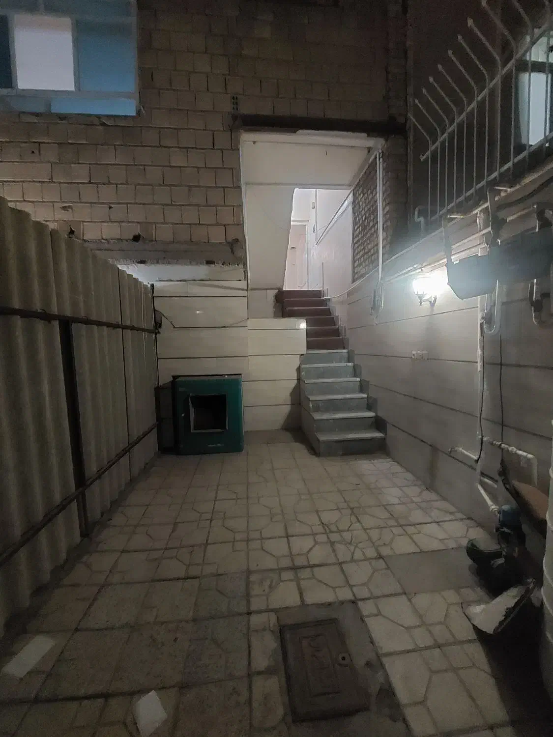 ((۸۵متردوطبقه تیرچه بلوک لب خیابان کوچه۱۰متری))|فروش خانه و ویلا|اصفهان, گرکان|دیوار