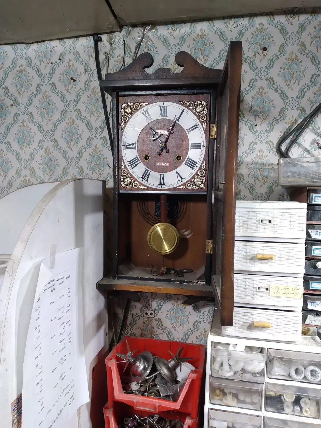 ساعت دیوارعتیقه|ساعت دیواری و تزئینی|کرج, شاهین‌ویلا|دیوار