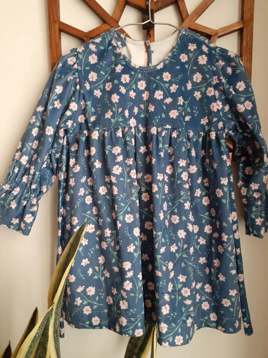 لباس|لباس|مراغه, |دیوار