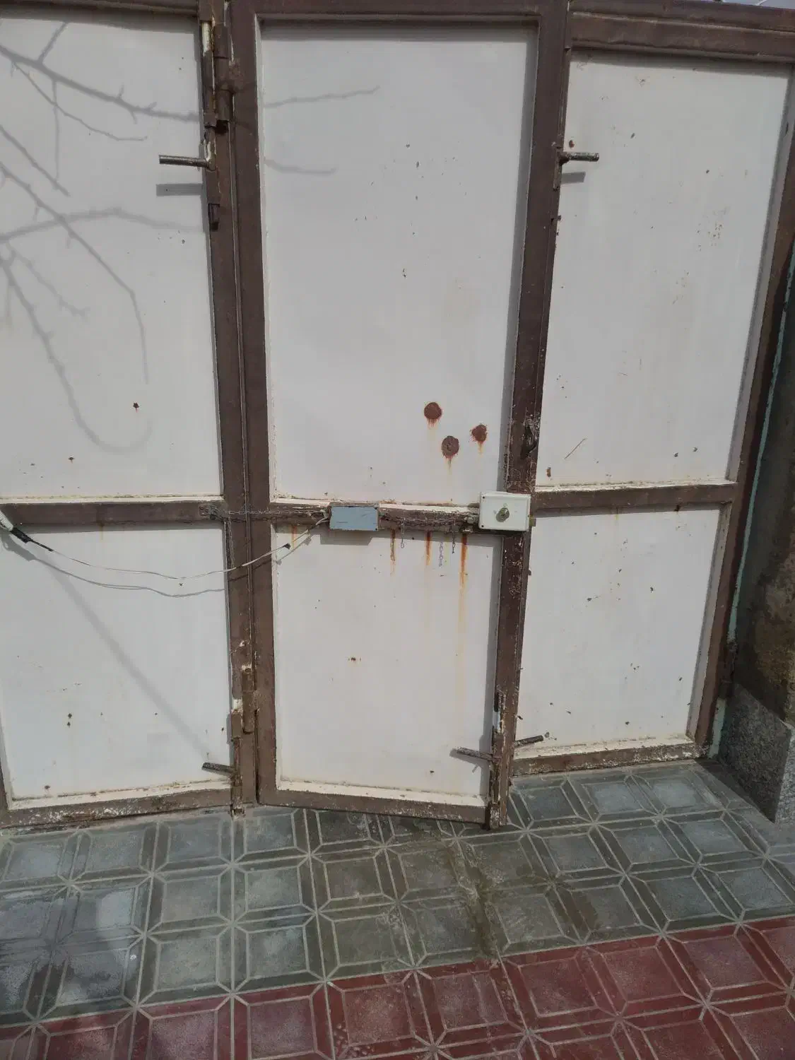 دروازه|ابزارآلات|قیدار, |دیوار