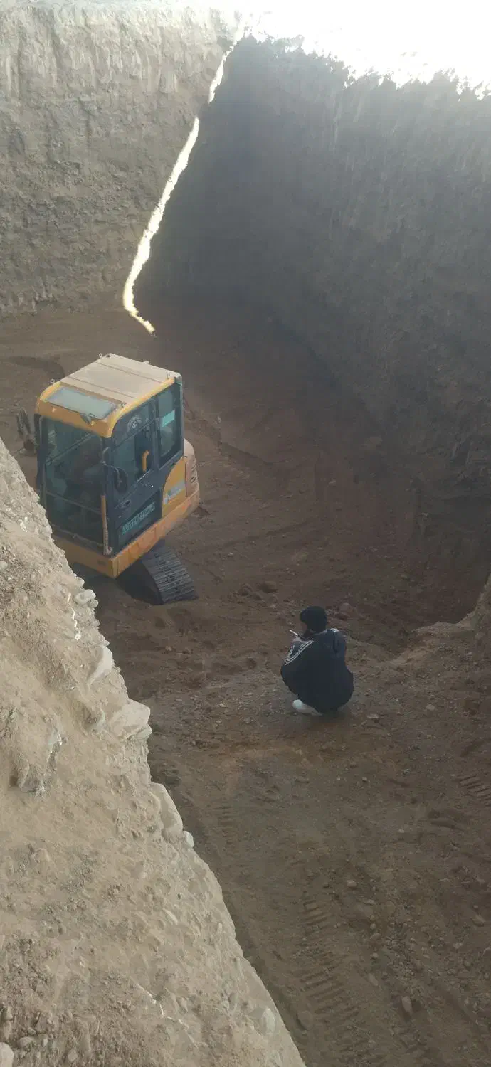 خدمات بیل مکانیکی اکبرزاده|خدمات پیشه و مهارت|تربتحیدریه, جانبازان|دیوار