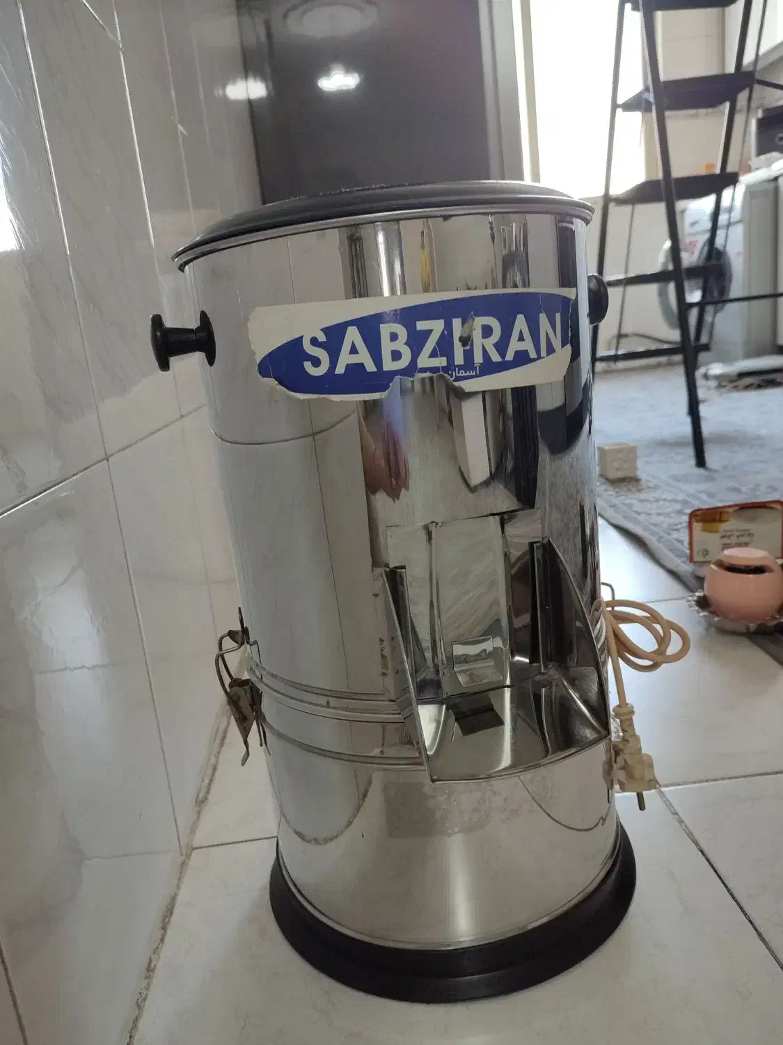 سبزی خوردکن|خردکن، آسیاب، غذاساز|پاکدشت, پاکدشت (مامازند)|دیوار