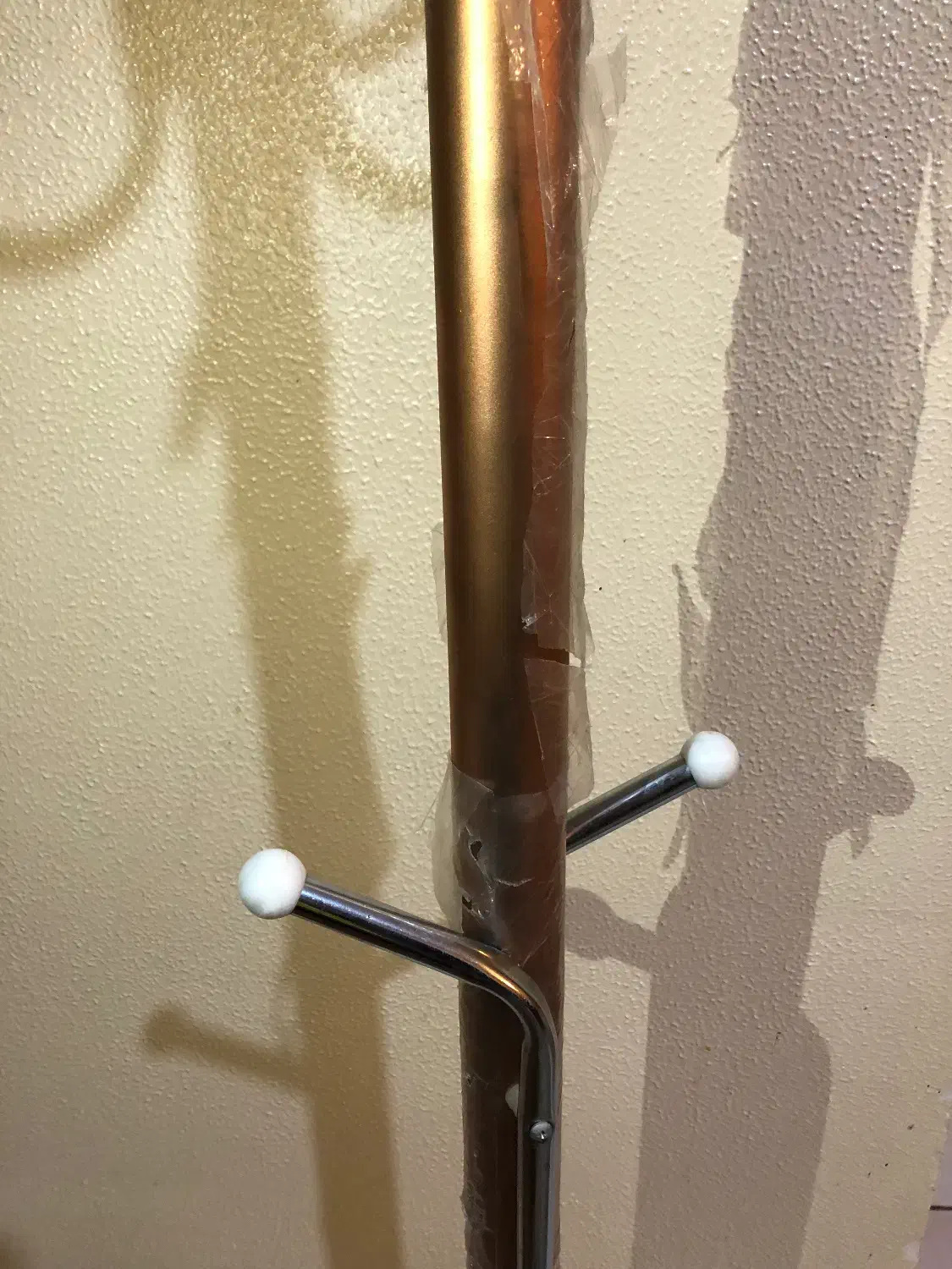 جالباسی رخت آویز-پایه سنگی تخفیف میدم|بندرخت و رخت‌آویز|شاهین‌شهر, عطار|دیوار