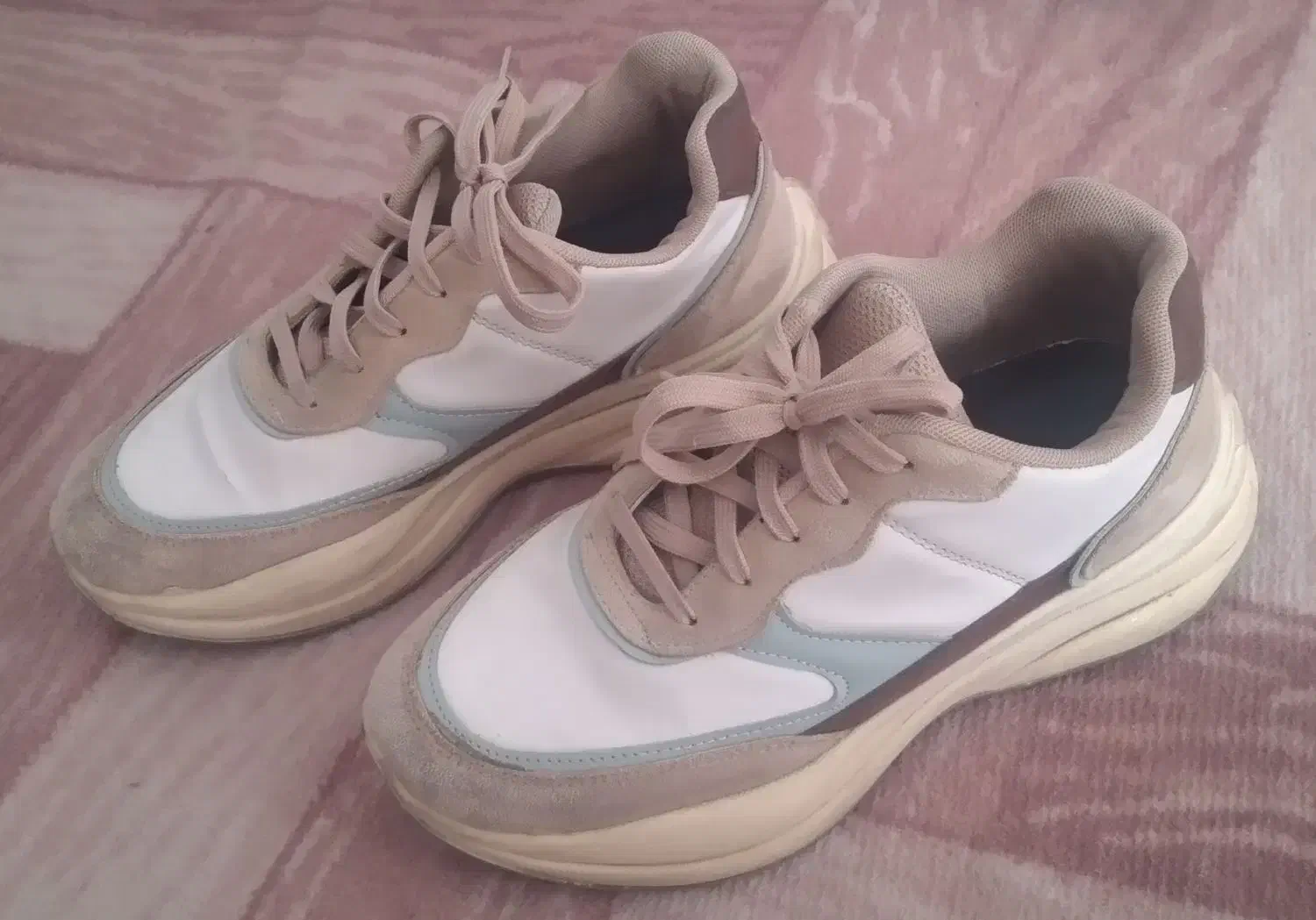 کفش اسپورت سایز ۴۰|کیف، کفش، کمربند|خوی, |دیوار