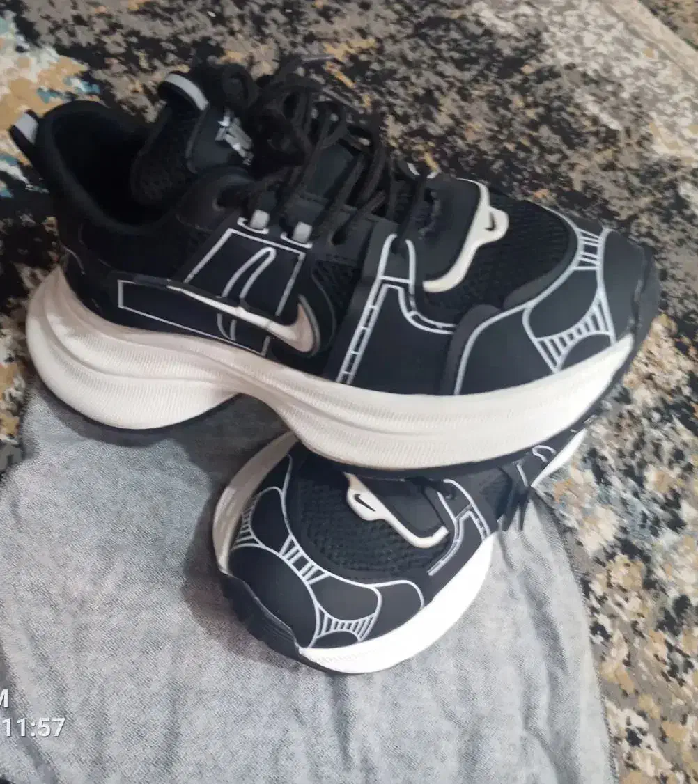 کتونی مشکی|کیف، کفش، کمربند|پاکدشت, پاکدشت (مامازند)|دیوار