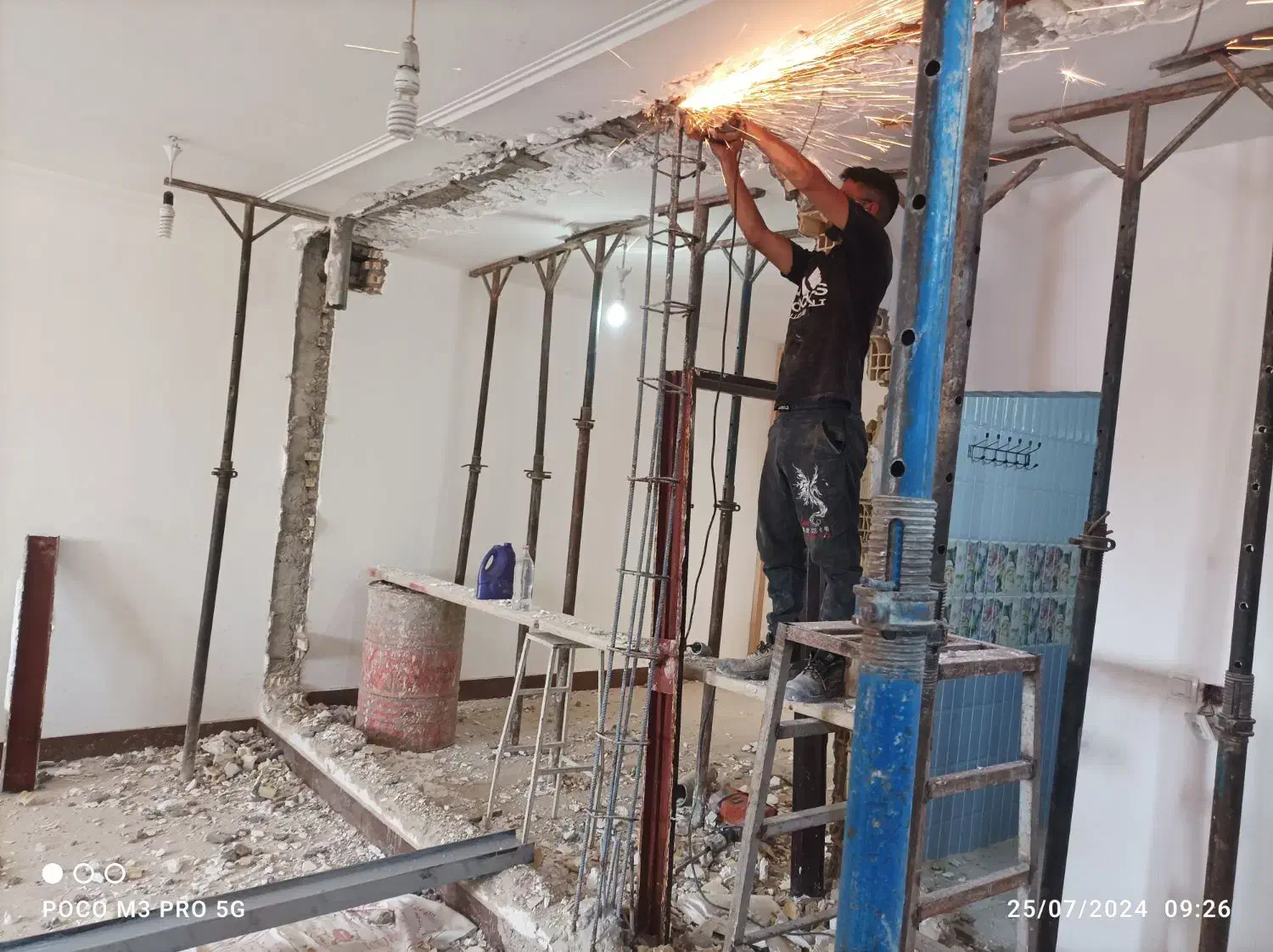 انواع تخریب باتجربه انجام داد می شود|خدمات پیشه و مهارت|خرمشهر, |دیوار