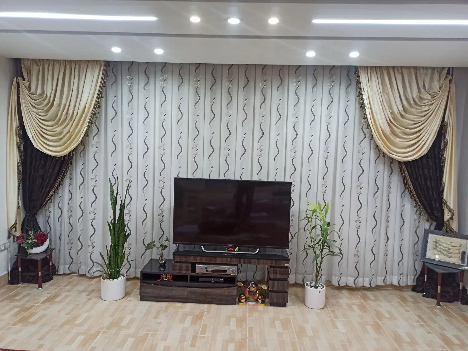 پرده پذیرایی شیک و تمیز|پرده، رانر، رومیزی|الوند, |دیوار