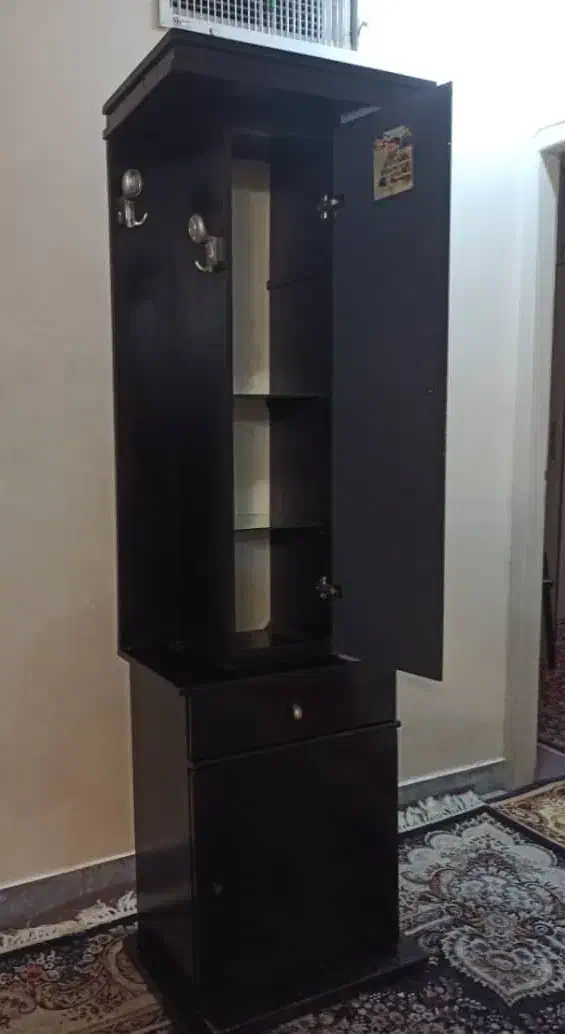 جاکفشی کمدی|جاکفشی، کمد، دراور|تهران, مینای شمالی (مخبر)|دیوار