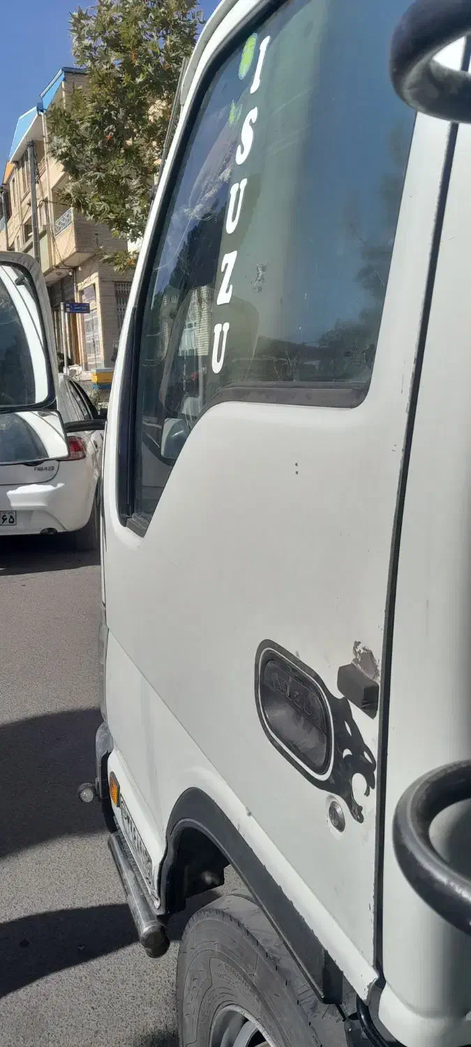 ایسوزو 6تن عتیقه|خودرو سنگین|رابر, |دیوار