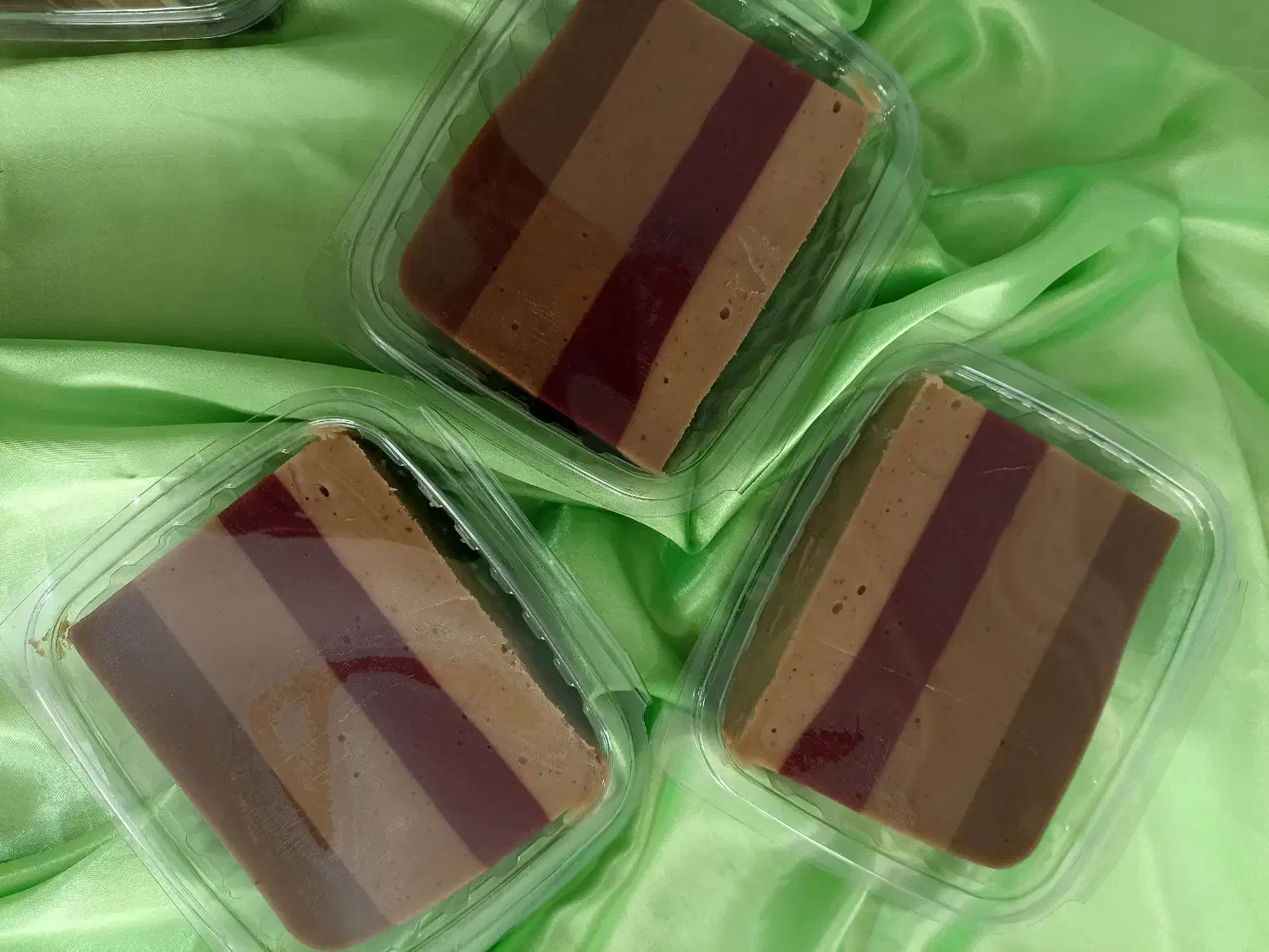 قره قروت|خوردنی و آشامیدنی|مشهد, فلسطین|دیوار