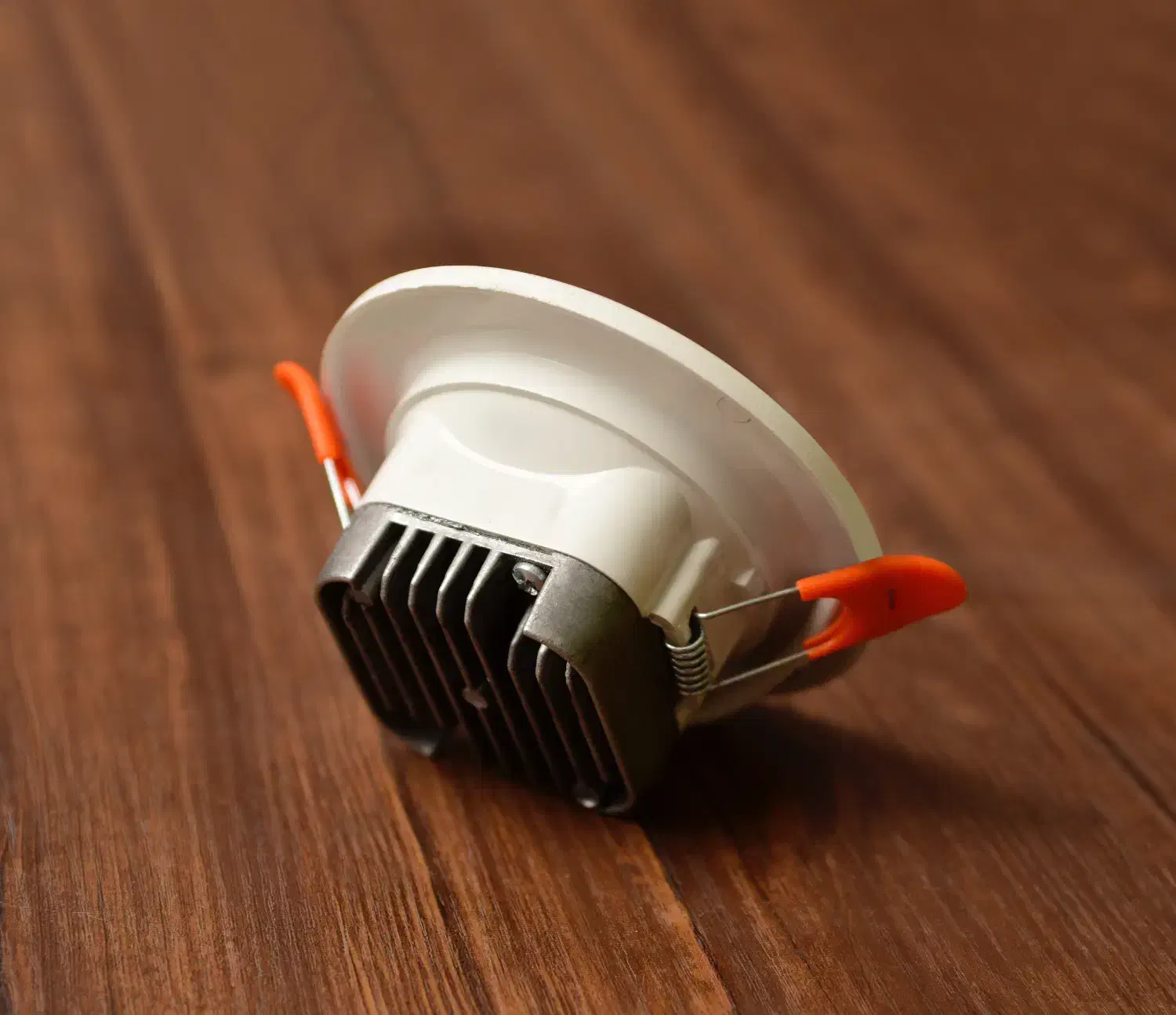 بک لایت (هالوژن)(چراغ تو کار)|لامپ و چراغ|یزد, |دیوار