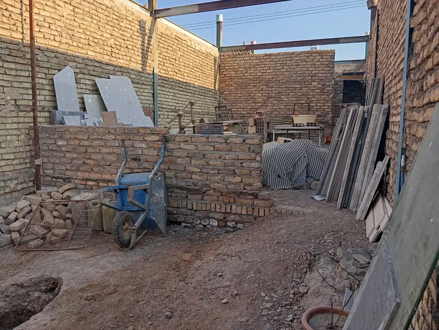 زمین نیمه ساخت|فروش زمین و ملک کلنگی|مشهد, شیرحصار|دیوار