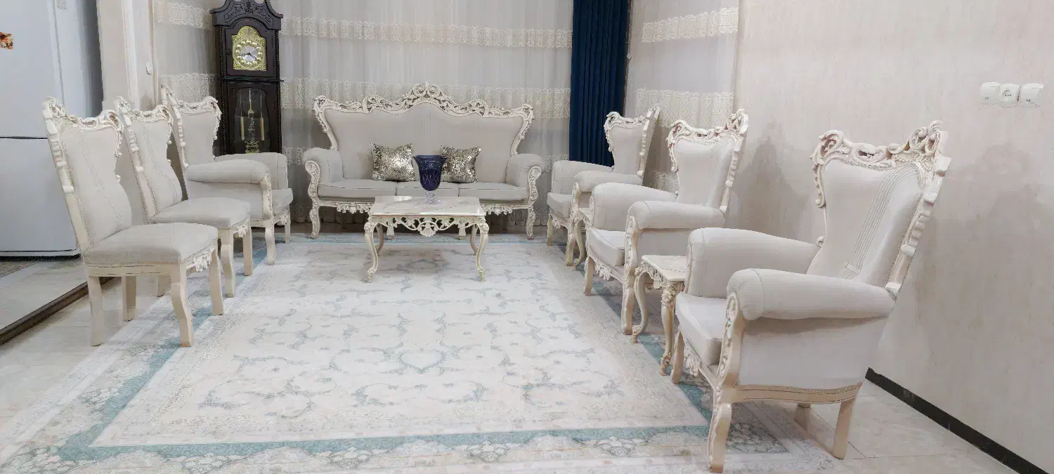 حراج مبل سلطنتی ۹ نفره همراه با میزها|مبلمان خانگی و میز عسلی|قم, کیوانفر|دیوار