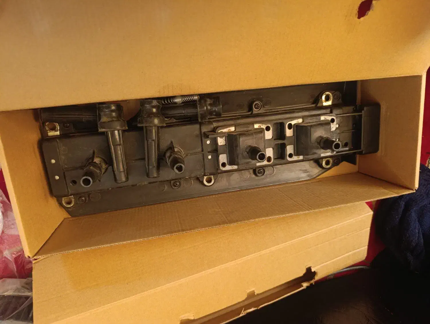 زانتیا|قطعات یدکی و لوازم جانبی|فولادشهر, B4|دیوار