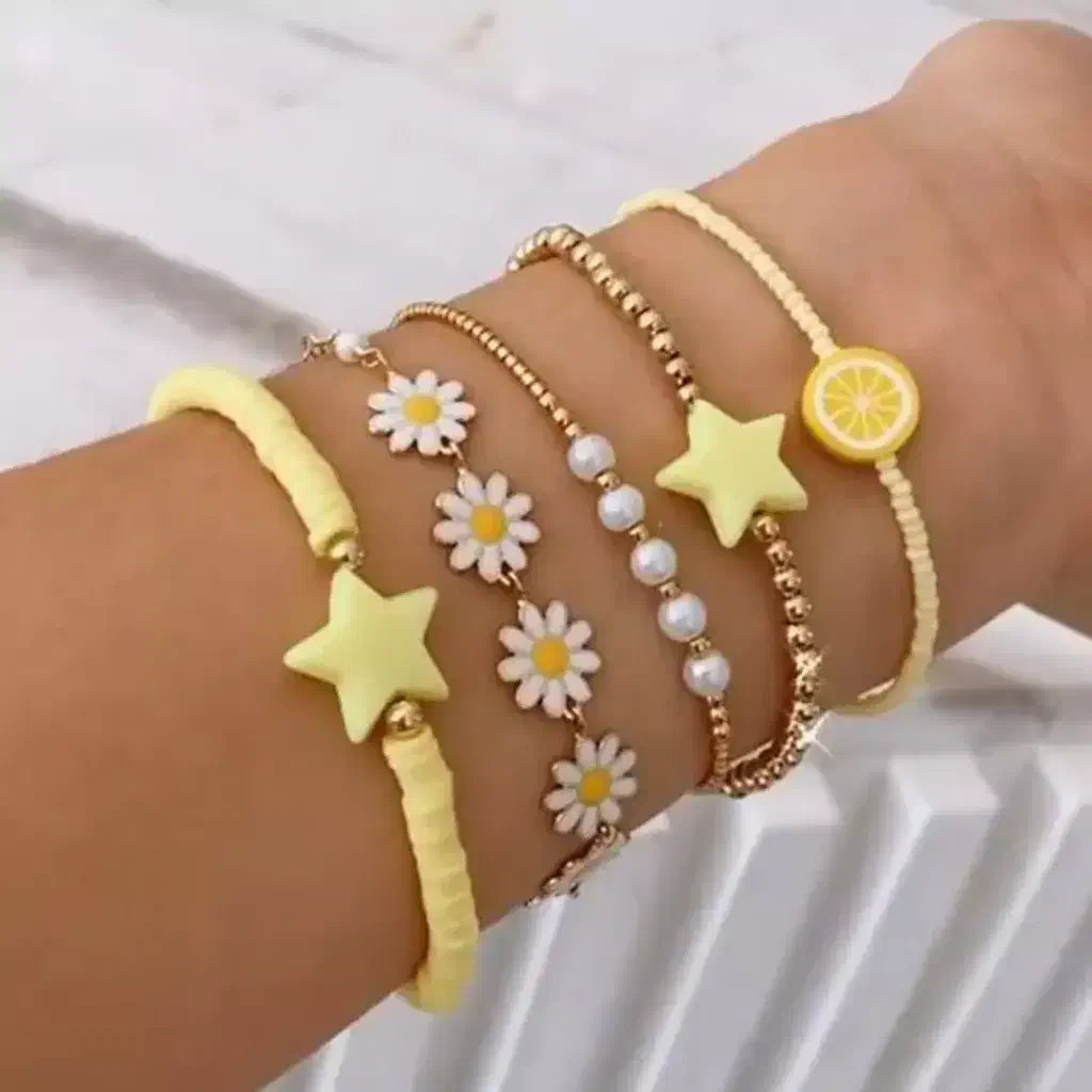 انواع دست بند با هر طرح مدلی پذیرفته میشود|بدلیجات|زاهدان, |دیوار