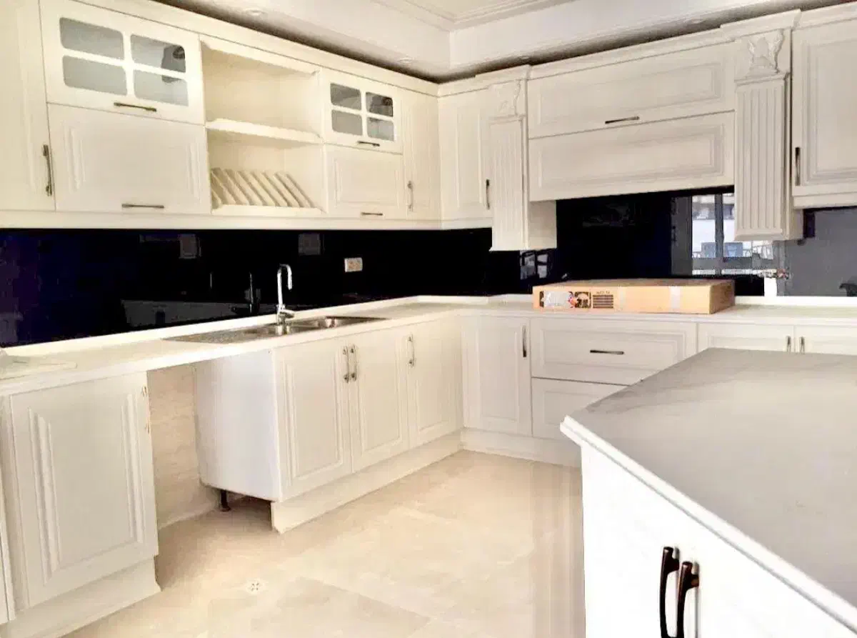 ۱۳۳ متر/ فول امکانات/ ابن سینا