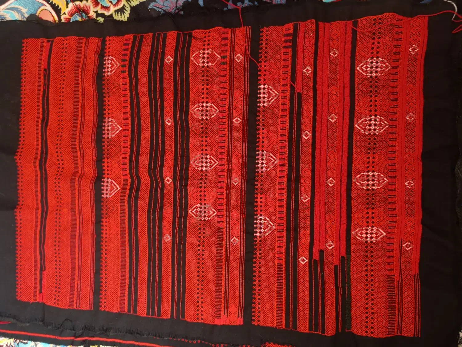 زی آستین|لباس|گرمسار, |دیوار